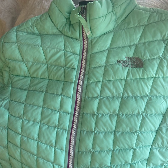 North Face ultralight jacket - Picture 2 of 7